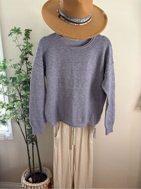 Cozy blue Crewneck Sweater - Women's Lightweight Knit 💯 cotton nwt
